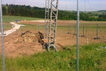 Temporäre Baustraßen vermindern Bodenverdichtungen und werden nach dem Ende der Bauphase wieder vollständig entfernt. Foto: Netze BW